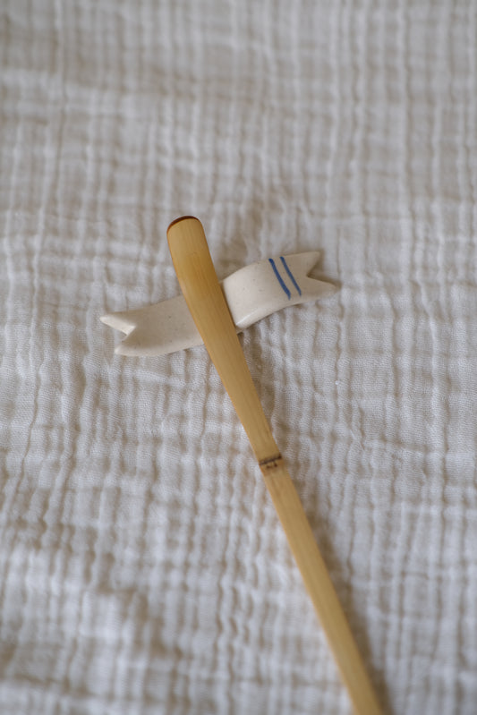 Striped Ribbon Chashaku (scoop) Rest