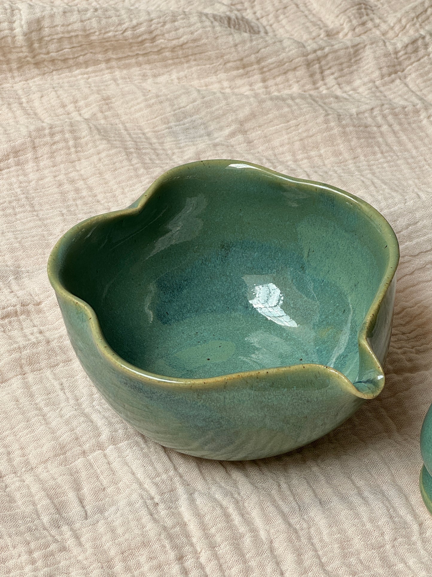 Jade- Wavy Matcha Bowl Set