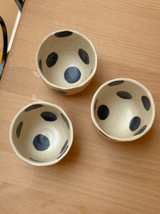 Polka Pinch Mug- Matte