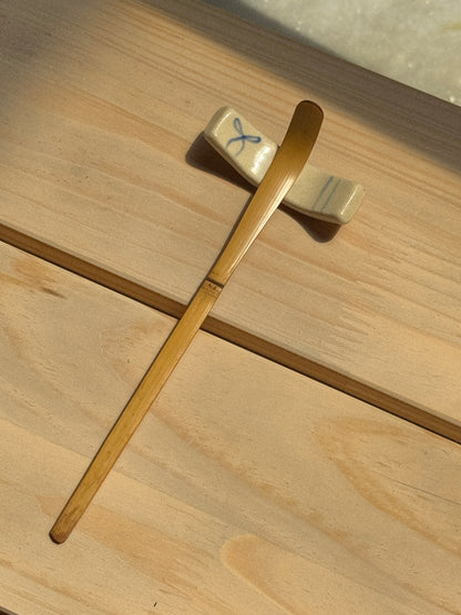 Blue Bow Chashaku (Scoop) Rest